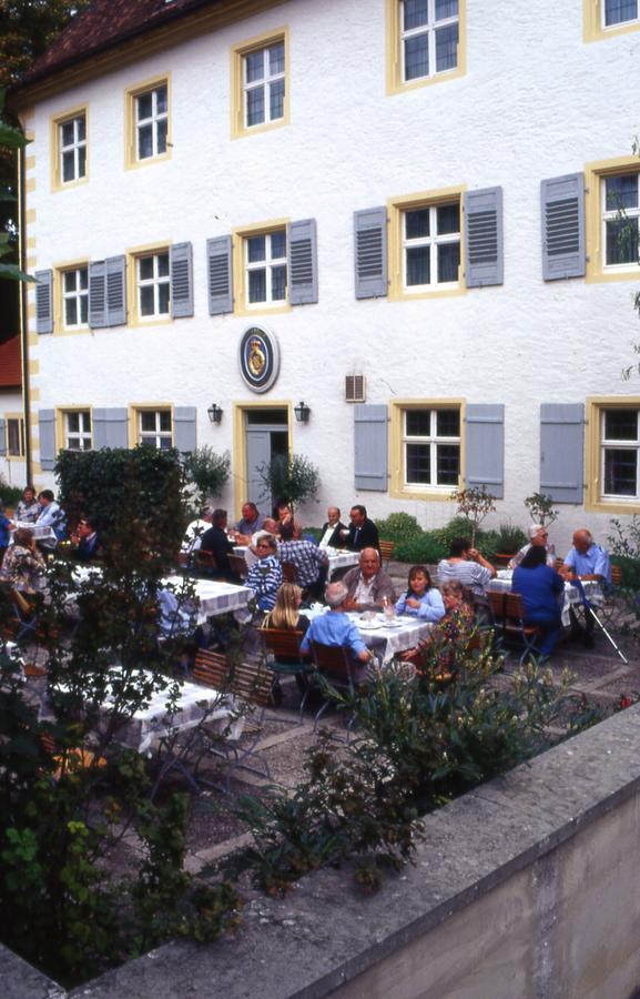 Markgraeflich Badischer Gasthof Schwanen Salem  Ngoại thất bức ảnh